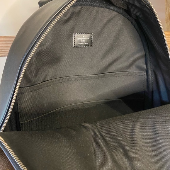 Louis Vuitton LV Josh NV Monogram Backpack - Picture 4 of 11